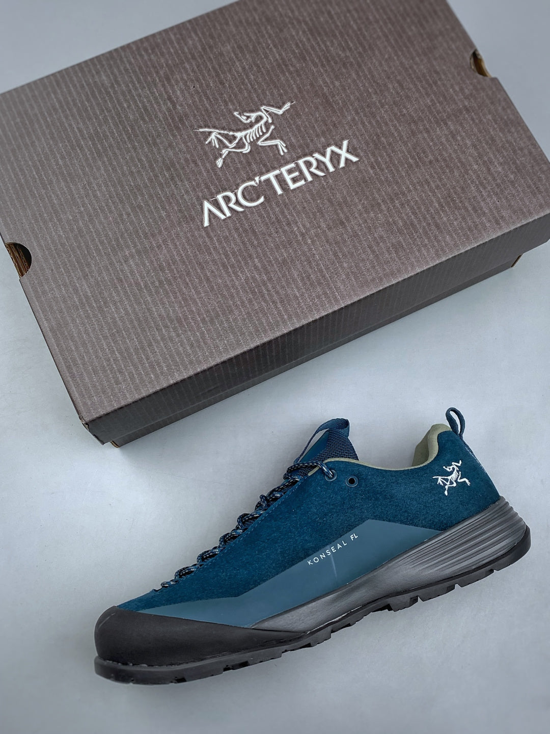 Arc’teryx Konseal FL Low-Top Lace-Up Shoes in Deep Teal
