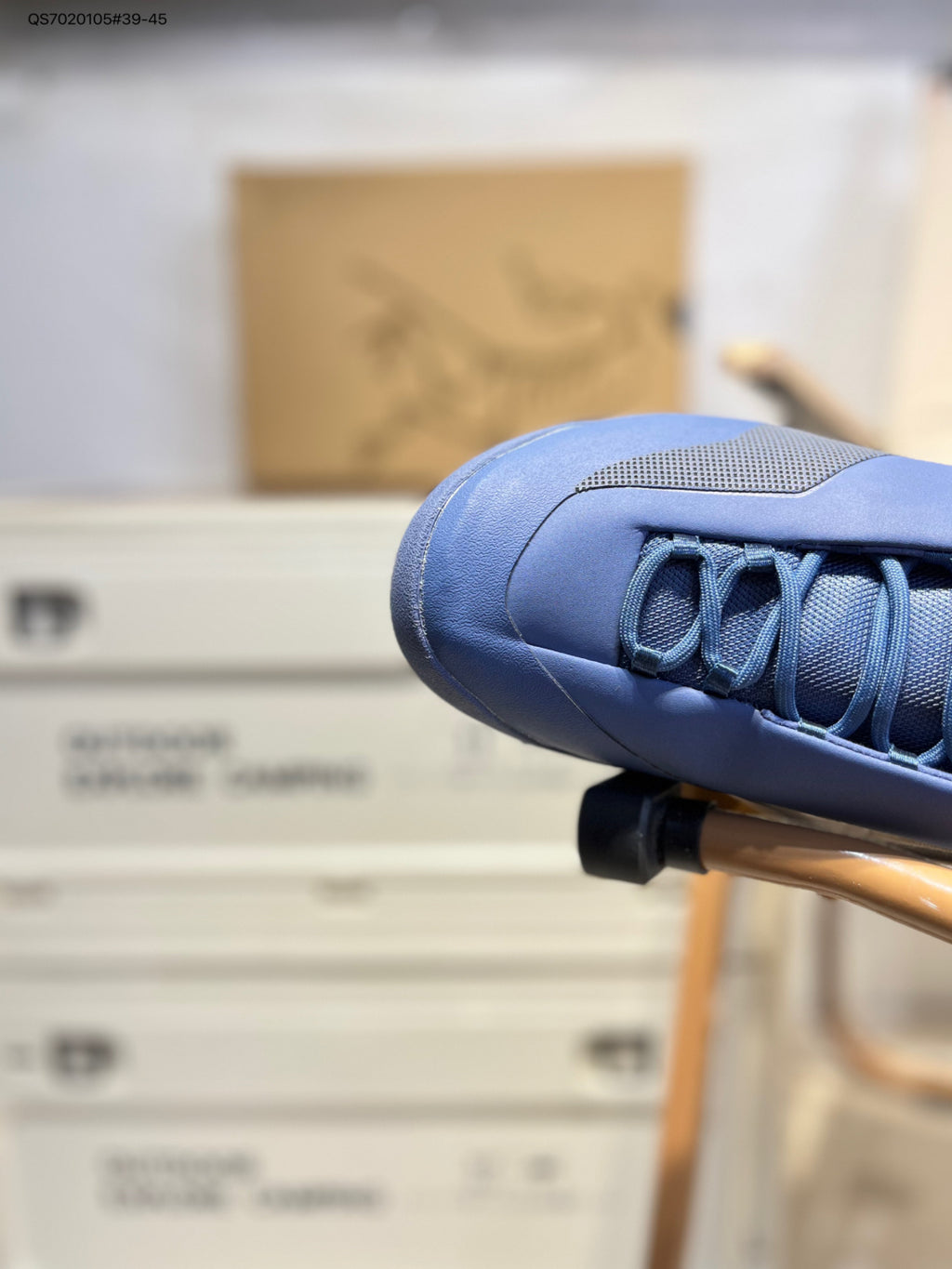 Arc’teryx Blue Low-Top Lace-Up Shoes with Gray Panels