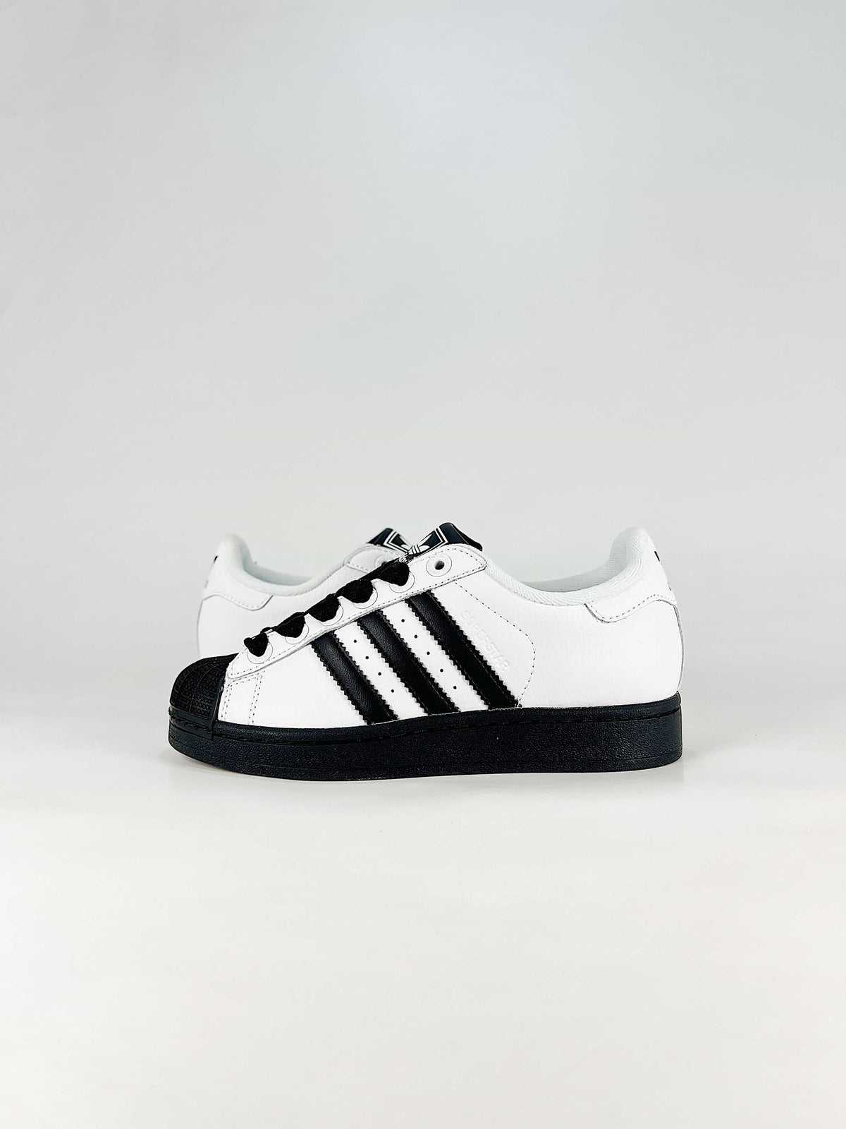 adidas Superstar Low-Top Sneakers - White/Black